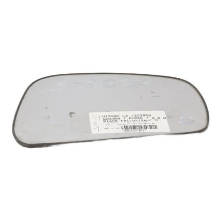 Glace retroviseur droit NISSAN NAVARA 1