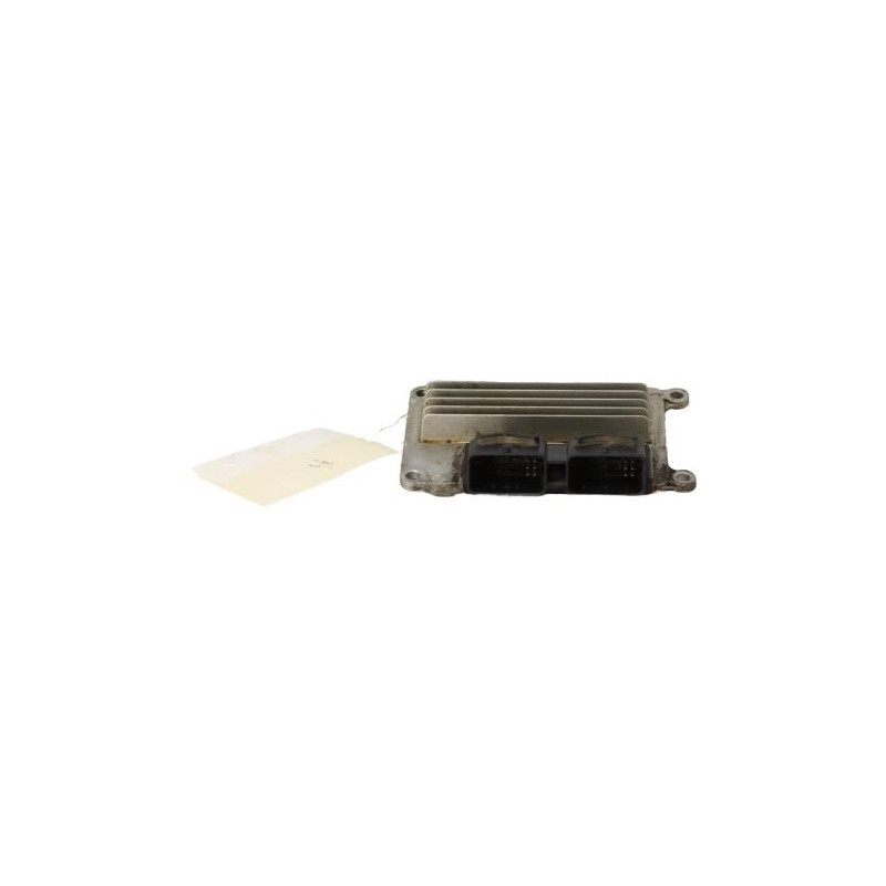 Calculateur moteur RENAULT CLIO 2