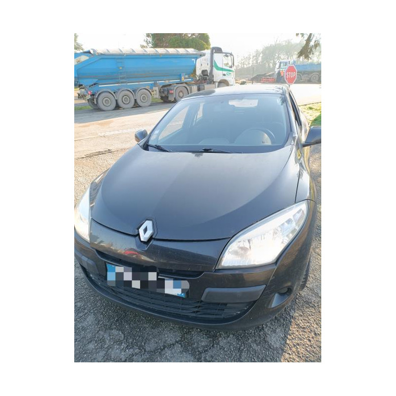 Capot RENAULT MEGANE 3