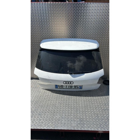 Malle/Hayon arriere AUDI Q2 Photo n°1