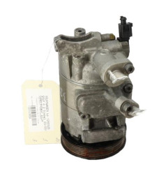 Compresseur clim VOLKSWAGEN GOLF 6 Photo n°4