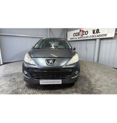 Attache ceinture arriere gauche PEUGEOT 207 Photo n°1