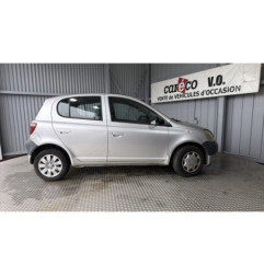 Feu arriere principal droit (feux) TOYOTA YARIS 1 Photo n°4