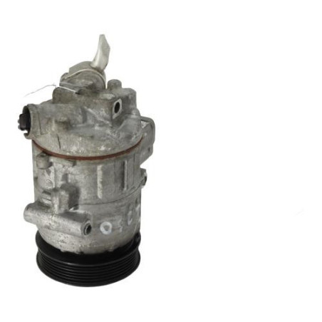 Compresseur clim VOLKSWAGEN POLO 4