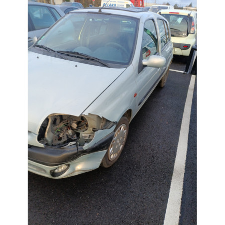 Panneau de porte avant droit RENAULT CLIO 2