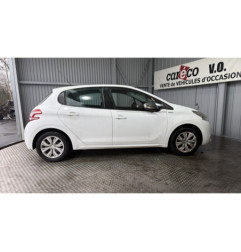 Planche de bord complete PEUGEOT 208 1 Photo n°9