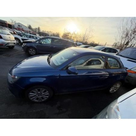 Attache ceinture avant gauche AUDI A1 1