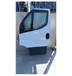 Porte avant gauche IVECO DAILY 6 Photo n°1