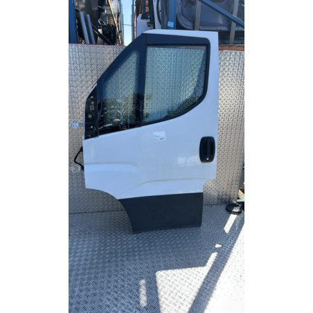 Porte avant gauche IVECO DAILY 6 Photo n°1