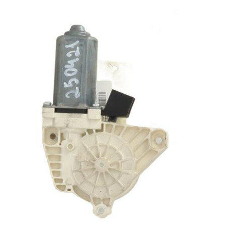 Moteur leve vitre avant droit MERCEDES CLASSE B 245