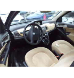 Verin de coffre LANCIA YPSILON 4 Photo n°8