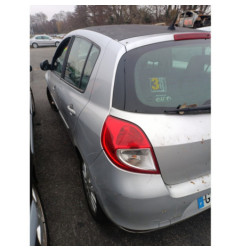 Feu arriere stop central RENAULT CLIO 3 Photo n°20