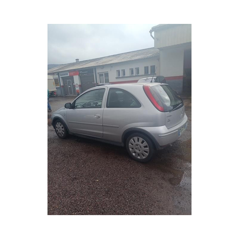 Planche de bord complete OPEL CORSA C