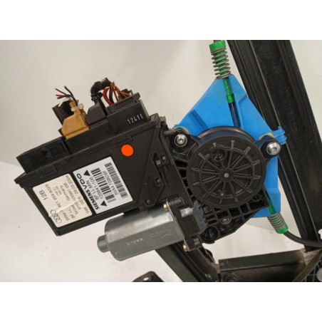 Moteur leve vitre avant droit AUDI A4 2 Photo n°1