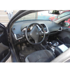 Sigle de calandre PEUGEOT 206+ Photo n°7