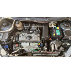 Attache ceinture avant gauche PEUGEOT 206 Photo n°8