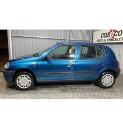 Attache ceinture avant gauche RENAULT CLIO 2