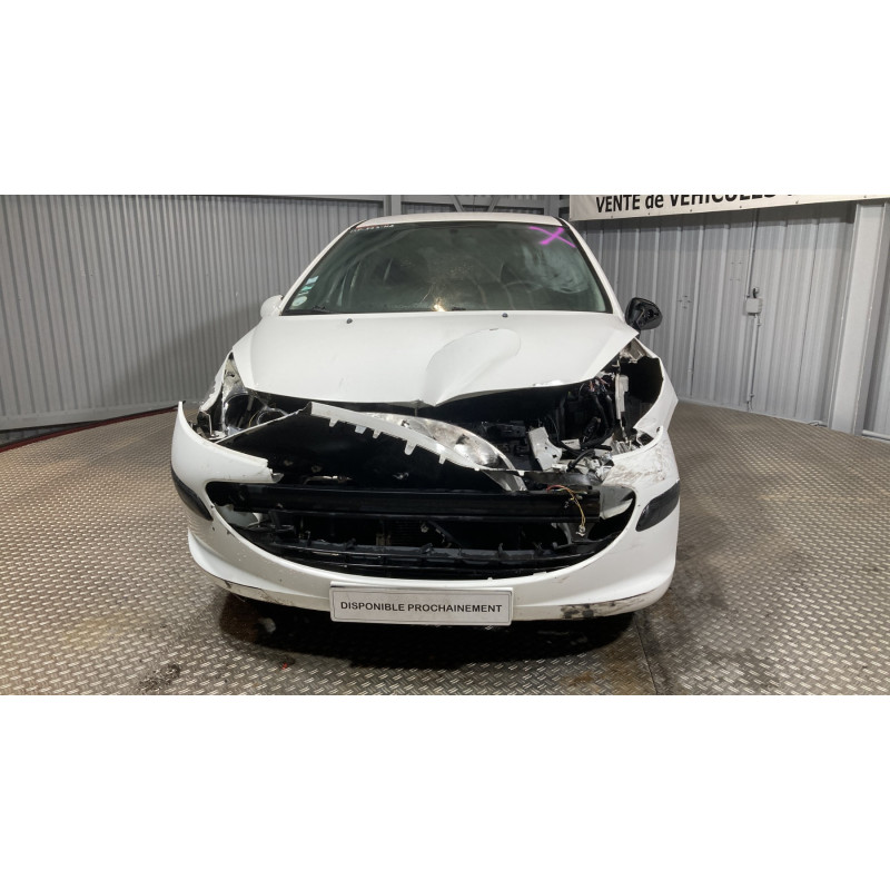 Moteur essuie glace avant PEUGEOT 207