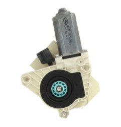 Moteur leve vitre avant droit MERCEDES CLASSE B 245 Photo n°1