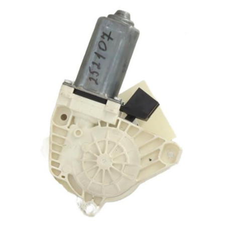 Moteur leve vitre avant droit MERCEDES CLASSE B 245