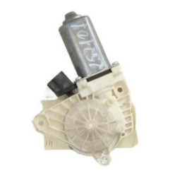 Moteur leve vitre avant gauche MERCEDES CLASSE B 245 Photo n°1