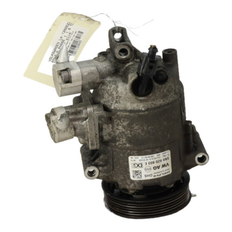 Compresseur clim VOLKSWAGEN POLO 5 Photo n°1