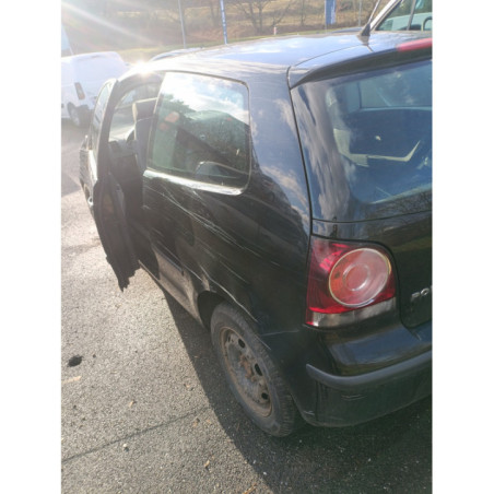 Serrure avant droit VOLKSWAGEN POLO 4