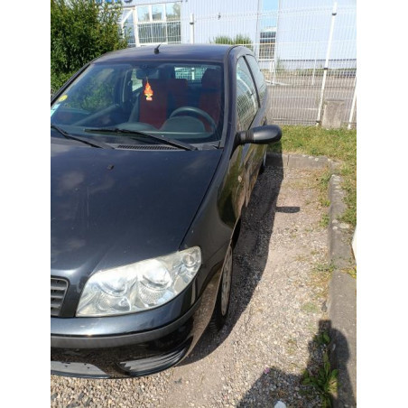 Aile avant droit FIAT PUNTO 2