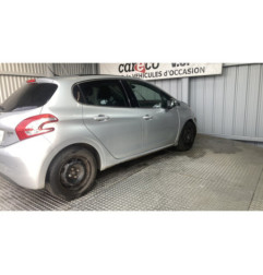 Moyeu avant gauche PEUGEOT 208 1 Photo n°13