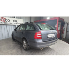 Compresseur clim SKODA OCTAVIA 2 Photo n°9