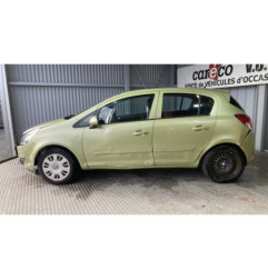 Attache ceinture arriere gauche OPEL CORSA D