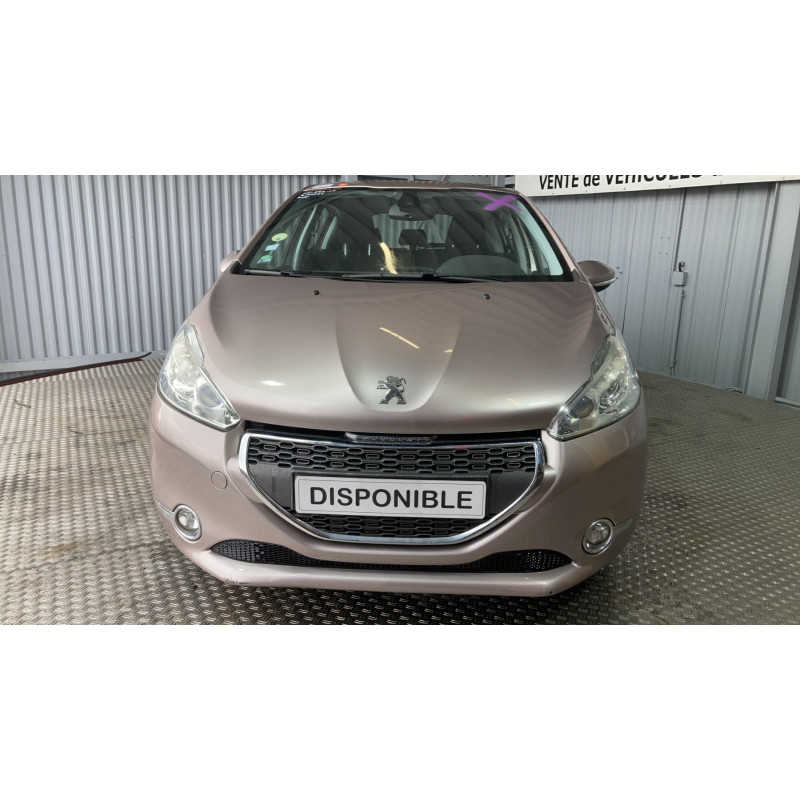 Pare boue arriere gauche PEUGEOT 208 1
