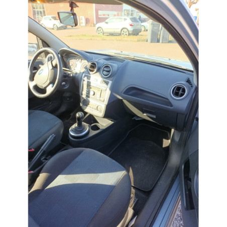 Moyeu avant droit FORD FIESTA 5