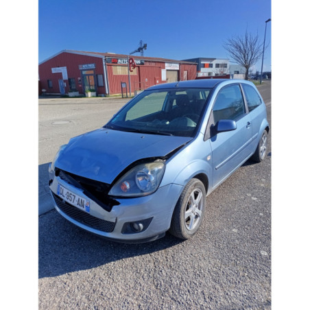 Attache ceinture arriere gauche FORD FIESTA 5 Photo n°1