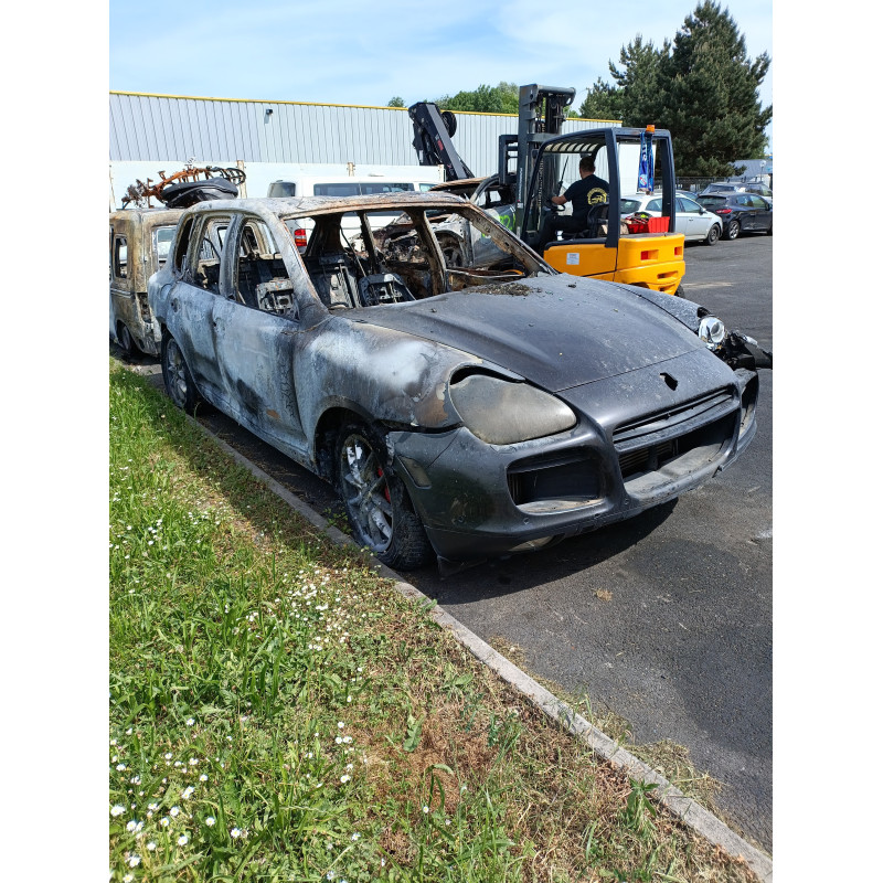 Compresseur clim PORSCHE CAYENNE 1