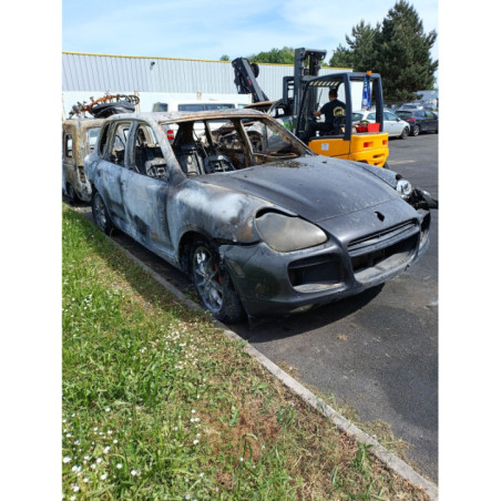 Compresseur clim PORSCHE CAYENNE 1 Photo n°2