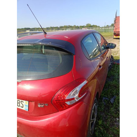 Plage arriere PEUGEOT 208 1