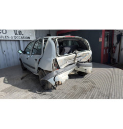 Vitre arriere droit RENAULT CLIO 2 Photo n°6