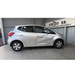 Porte avant gauche KIA VENGA Photo n°4