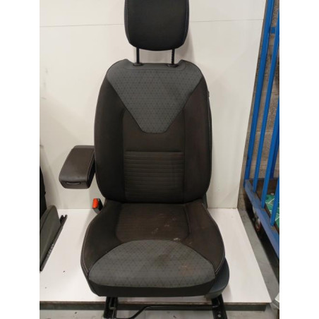 Siege avant gauche RENAULT CLIO 4 Photo n°1