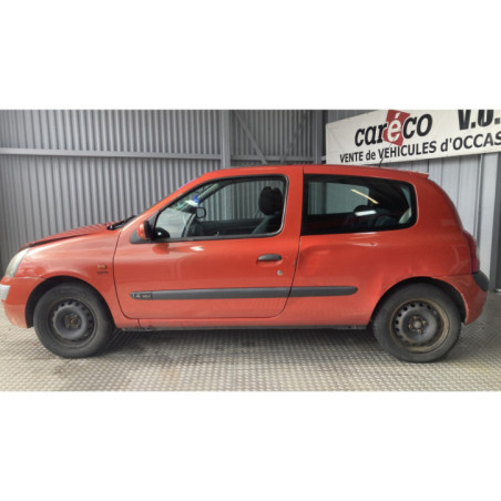Pare choc arriere RENAULT CLIO 2