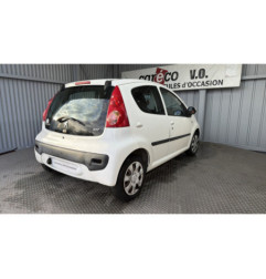 Moyeu avant gauche PEUGEOT 107 Photo n°13