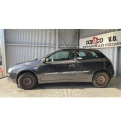 Vitre avant gauche FIAT STILO Photo n°3