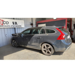 Pare boue arriere gauche VOLVO V 60 2 Photo n°7