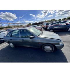 Feu arriere secondaire droit (feux) FORD ESCORT 5 Photo n°12