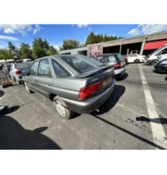 Feu arriere secondaire droit (feux) FORD ESCORT 5 Photo n°16