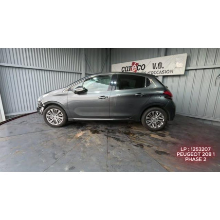 Attache ceinture arriere droit PEUGEOT 208 1 Photo n°1