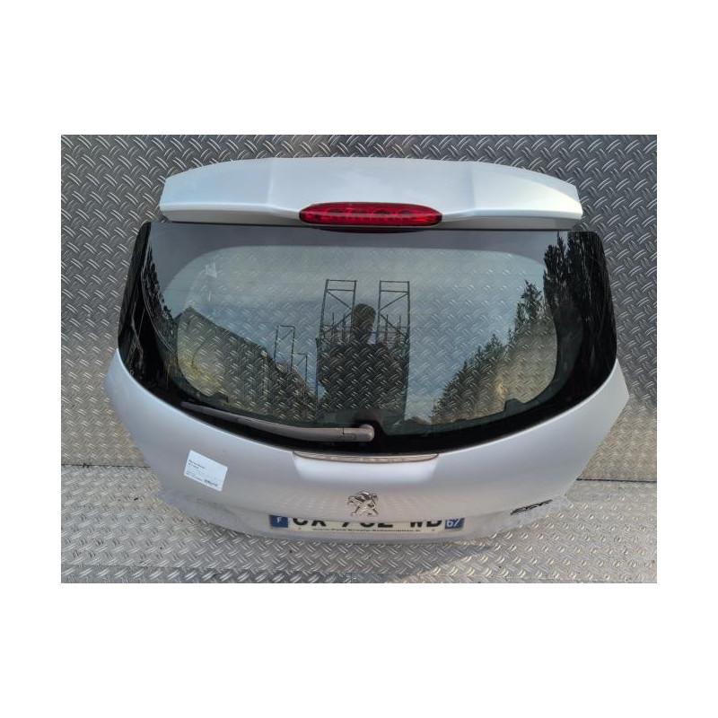 Malle/Hayon arriere PEUGEOT 208 1
