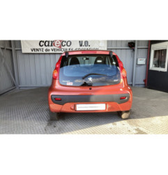 Vitre arriere gauche PEUGEOT 107 Photo n°7