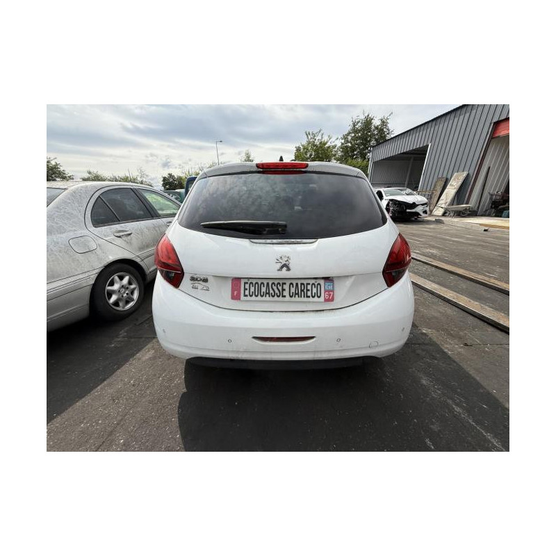 Malle/Hayon arriere PEUGEOT 208 1